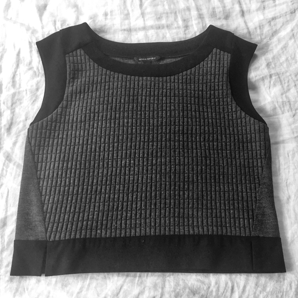 NWOT Cropped quilted shell tank